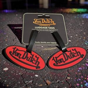 Von Dutch Originals NWT Red and Black Oval Luggage Tag Duo